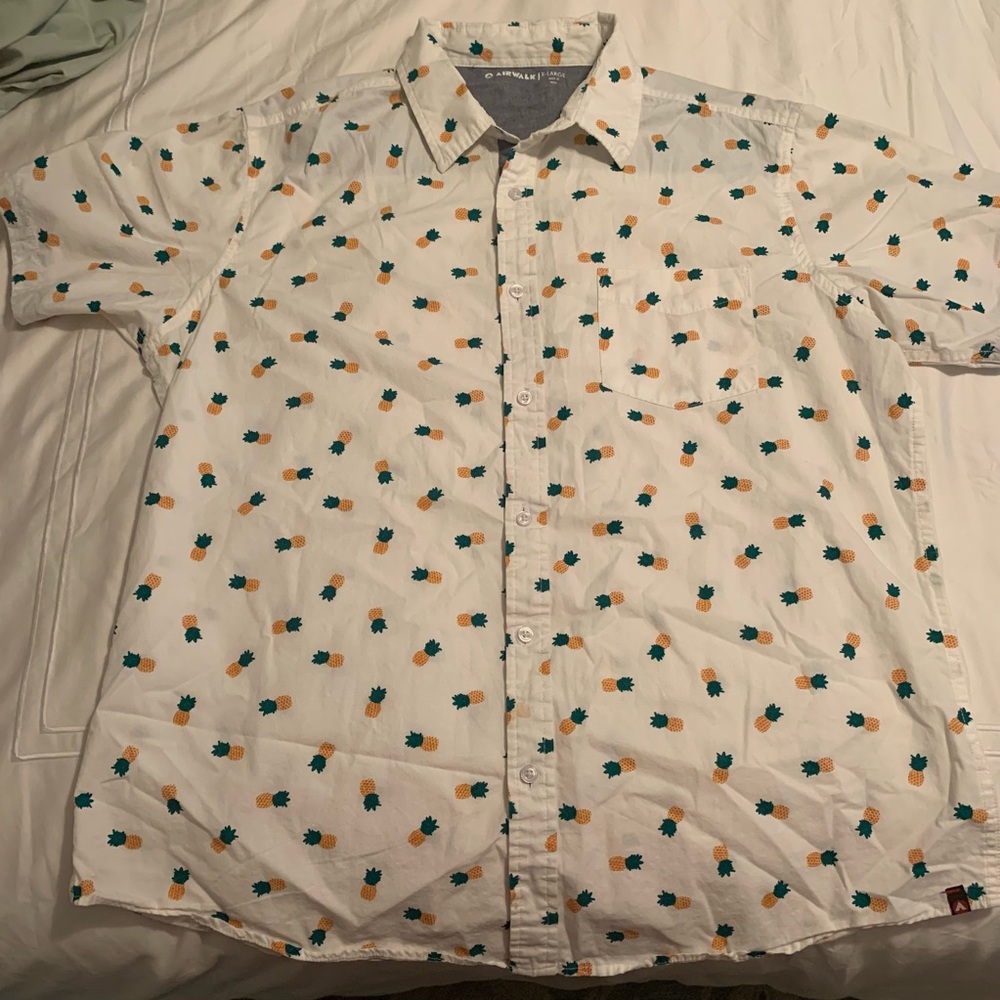 Airwalk Pineapple Short sleeve button down XL